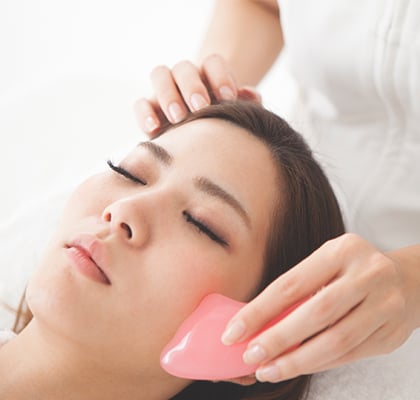 Gua Sha: How This Ancient Technique Can Improve Your Skincare Routine