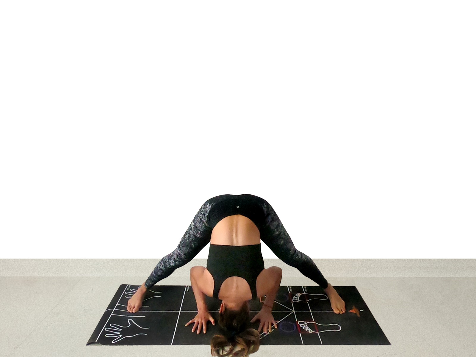 What Is Trikonasana Yoga (Triangle Pose) Benefits And Steps